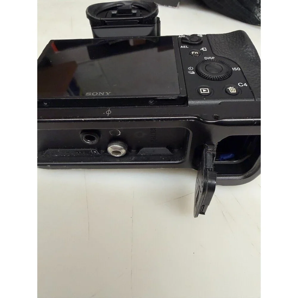 Sony Alpha a7S II Mirrorless Digital Camera BODY ONLY W/3 Batteries *USED*